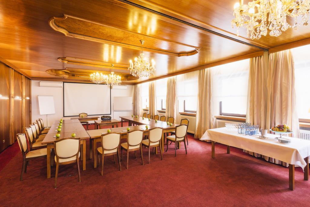 באד שטפלשטיין Hotel - Restaurant Erich Roediger מראה חיצוני תמונה
