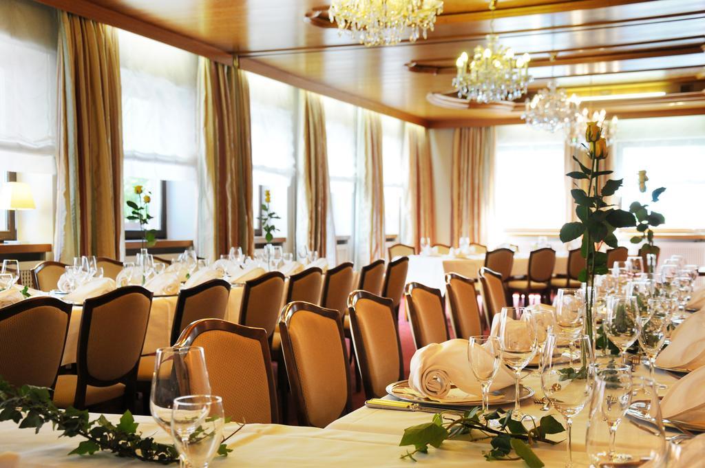 באד שטפלשטיין Hotel - Restaurant Erich Roediger מראה חיצוני תמונה